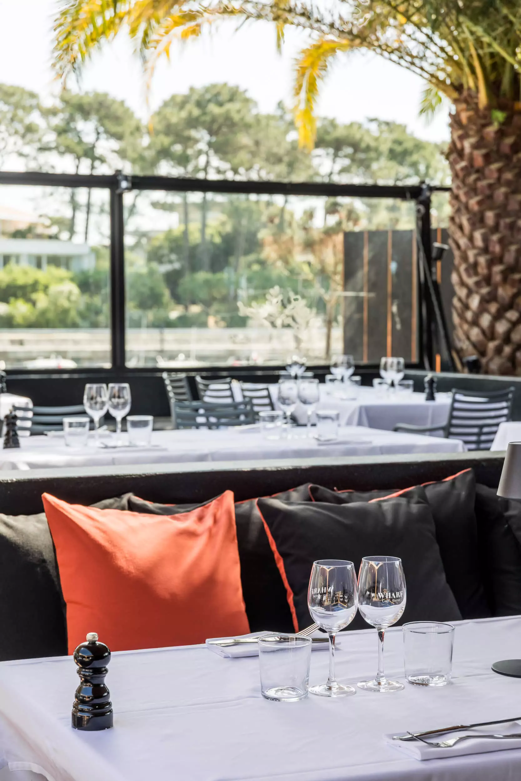 wharf cap ferret restaurant bar